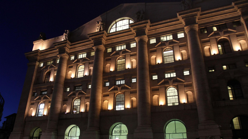 Borsa: Milano chiude in parit&agrave;, +0,03%