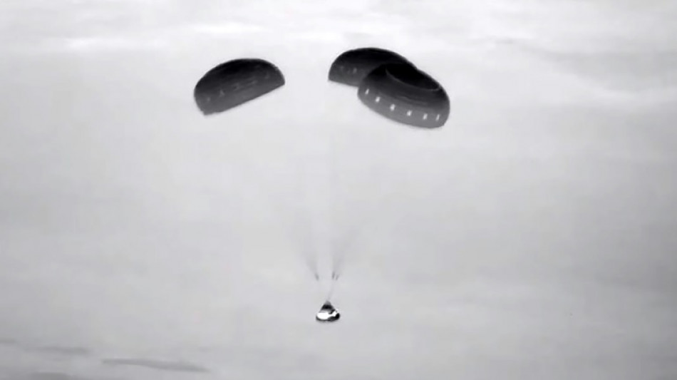 C&aacute;psula espacial de Boeing regresa a la Tierra sin su tripulaci&oacute;n por dudas de seguridad