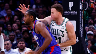 Clippers rout Celtics, Nets cruise past Wizards
