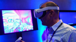 R&eacute;alit&eacute; virtuelle: op&eacute;ration s&eacute;duction &agrave; Paris pour toucher le grand public