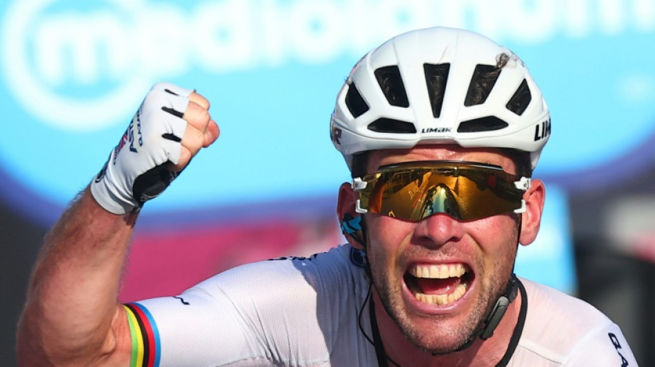 Cavendish "loving" his racing as he chases Tour de France record