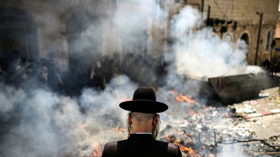 Los israel&iacute;es celebran la Pascua jud&iacute;a, marcada por la ausencia de los rehenes