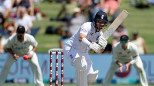 Duckett's 84 hands England rapid start to first New Zealand Test