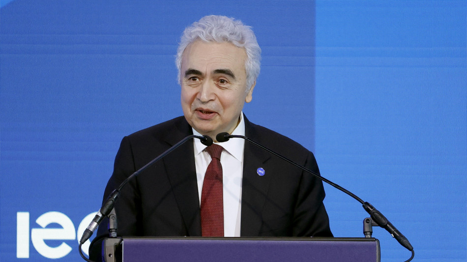 Via libera dell'Aie allo svincolo di 400 milioni di barili di petrolio