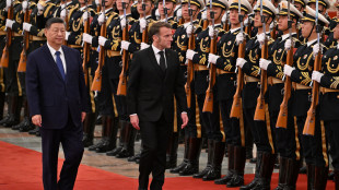 Macron a Xi: Cina ha capacità di influenzare tregua in Ucraina