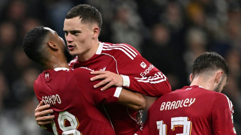 Liverpool goleia Eintracht Frankfurt (5-1) na Champions e interrompe s&eacute;rie de derrotas