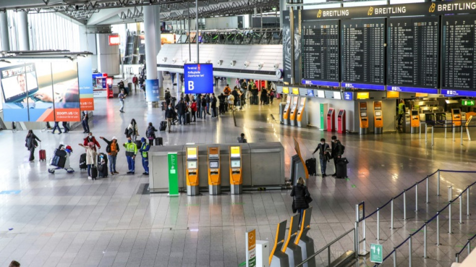 Deutlich mehr Flugg&auml;ste an deutschen Flugh&auml;fen im Jahr 2021