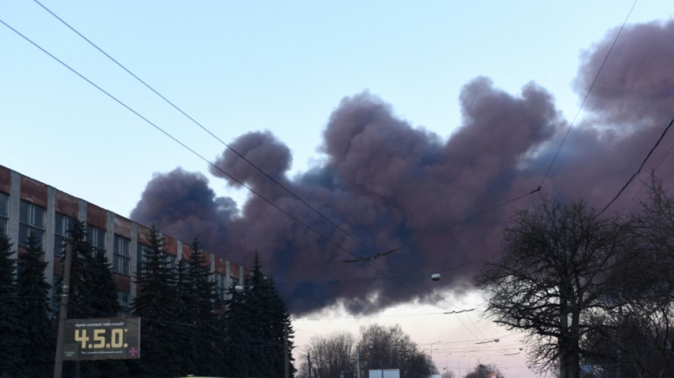 B&uuml;rgermeister: Russische Soldaten zerst&ouml;ren Fabrik im Flughafenviertel von Lwiw