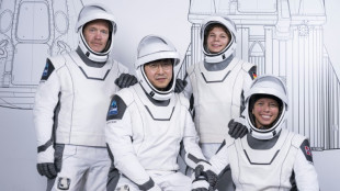 Lancement par SpaceX de la premi&egrave;re mission spatiale habit&eacute;e &agrave; survoler les p&ocirc;les de la Terre