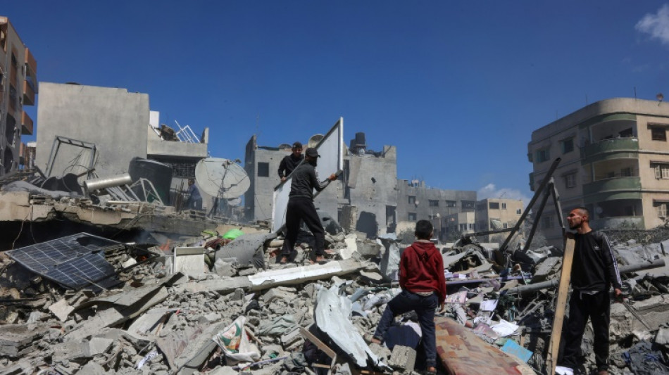 Isra&euml;l lance un "dernier avertissement" et bombarde Gaza