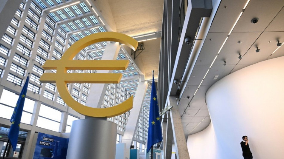 Inflação mantém retrocesso na zona do euro, apesar do cenário de incertezas