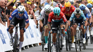 Falls mar Tour de France finale as Philipsen wins again