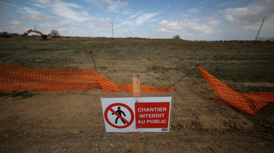 Dans les Pyr&eacute;n&eacute;es-Orientales assoiff&eacute;es, un golf s&egrave;me la discorde