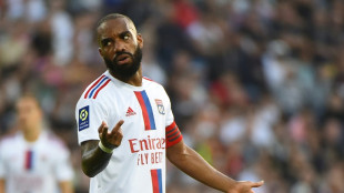 Lacazette winner gives Blanc first win as Lyon coach