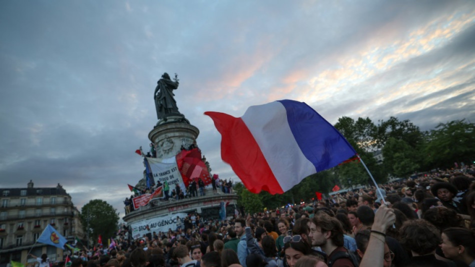 Esquerda freia extrema direita nas elei&ccedil;&otilde;es legislativas francesas