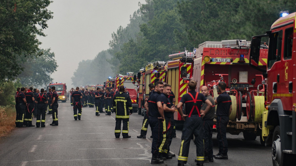 Francia, 1.500 soldati mobilitati da questa sera contro gli incendi