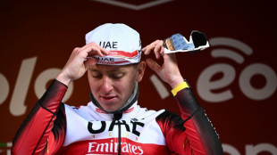 Pogacar gana en solitario la Strade Bianche, Valverde segundo