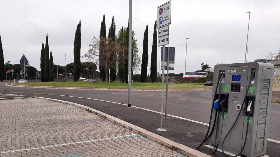 Gme, il prezzo dell'elettricit&agrave; cala a 106,96 euro al MWh