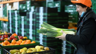 Berliner Tafel freut sich &uuml;ber Gr&ouml;nemeyers "Wetten, dass..?"-Spende