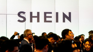 Shein tem estreia discreta na Bolsa de Hong Kong