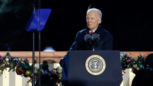 Biden avalia dar indultos preventivos ante amea&ccedil;as do grupo de Trump (imprensa)