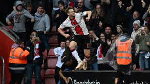 Arsenal held as Armstrong rescues draw for Southampton