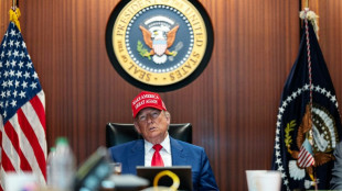 Trump nennt Irans Angriff "sehr schwach" und &auml;u&szlig;ert Hoffnung auf Frieden