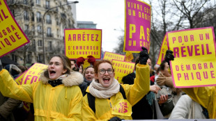 Tausende Menschen demonstrieren in Paris gegen Sterbehilfe und Abtreibung

