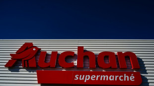 Plan social &agrave; Auchan: un hypermarch&eacute; de La D&eacute;fense temporairement bloqu&eacute; par la CGT