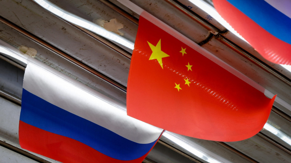 Cina, 'relazioni strategiche tra Pechino e Mosca'