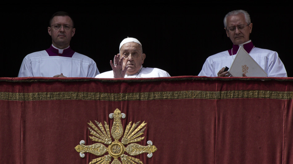 Tajani, 'papa Francesco è tornato alla Casa del Padre'