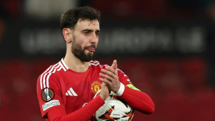 United goleia Real Sociedad (4-1) e vai &agrave;s quartas da Liga Europa
