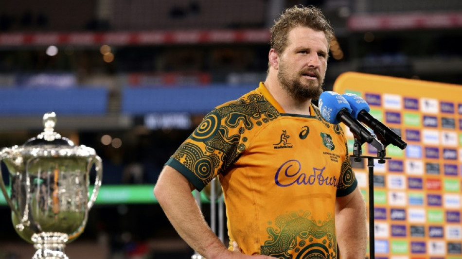 Australia recall veteran Slipper to face Fiji