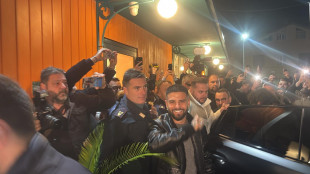 Insigne torna al Pescara dopo 14 anni, accolto da cento tifosi