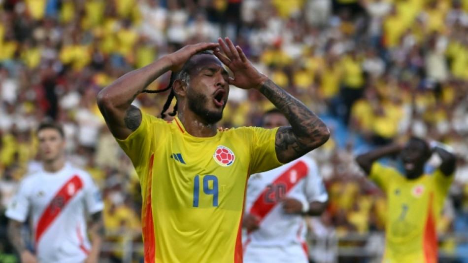 Col&ocirc;mbia empata com Peru (0-0) e Eliminat&oacute;rias Sul-Americanas ficam emboladas