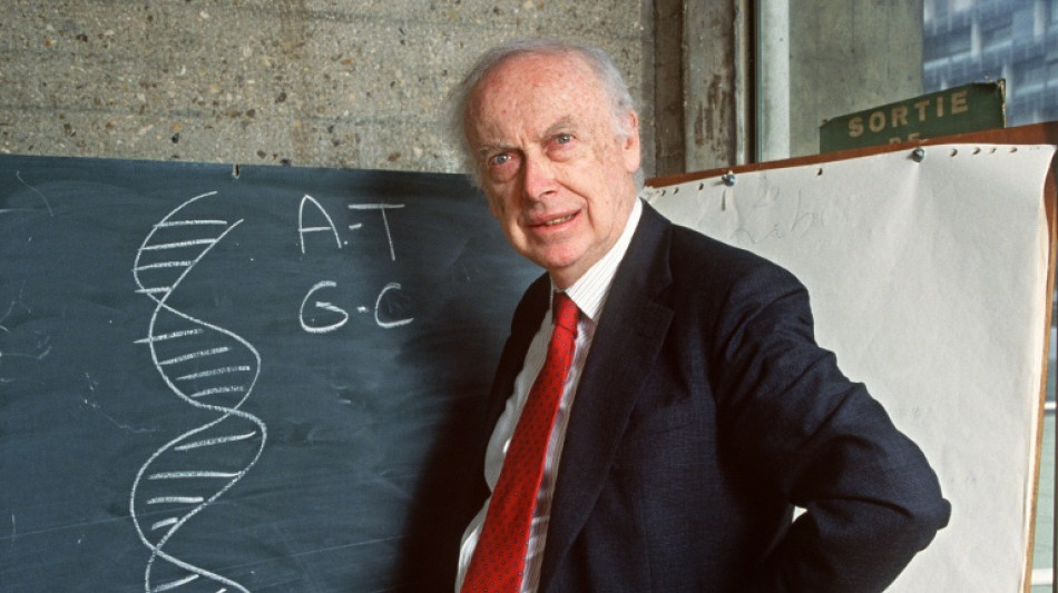 James Watson, pionnier de l'ADN à la réputation ternie
