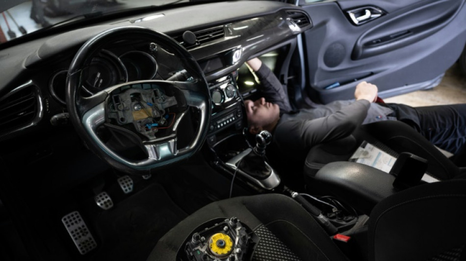 Airbags Takata: une nouvelle vague massive d'immobilisations chez Mercedes et Toyota