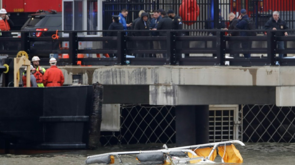 Sechs Tote bei Hubschrauberabsturz im Fluss Hudson in New York