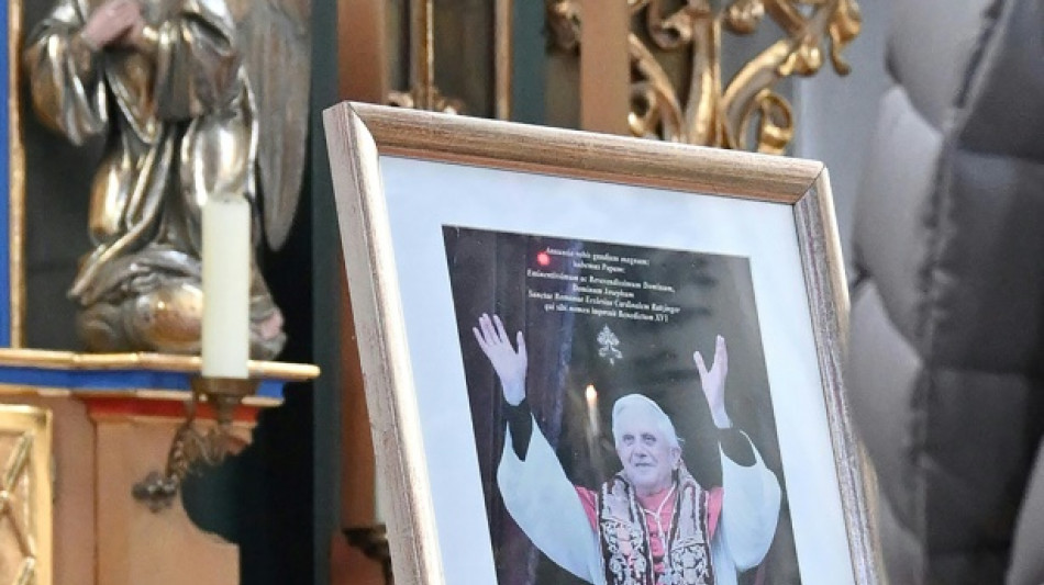 L'ex-pape Beno&icirc;t XVI toujours dans un &eacute;tat grave mais stable