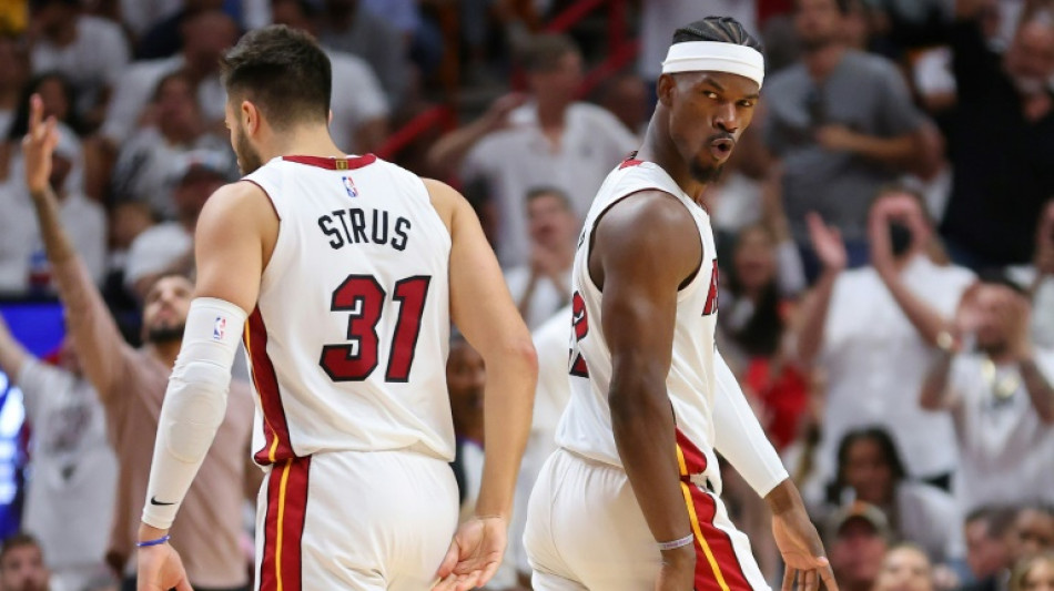 El Heat arrolla a los Sixers para irse 3-2 arriba en el Este y los Suns tambi&eacute;n avanzan en el Oeste
