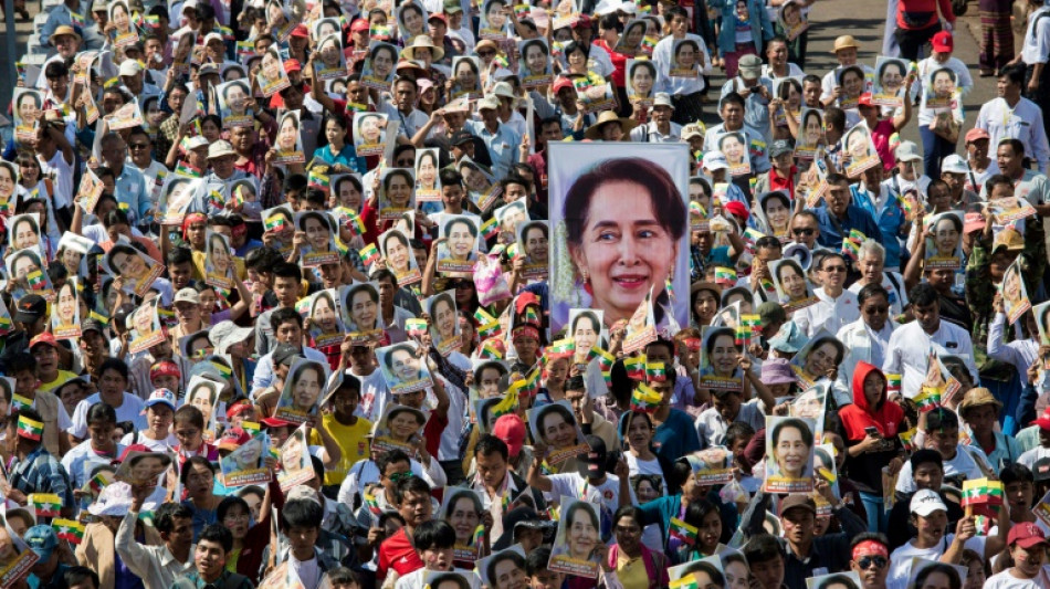 Birmanie: Aung San Suu Kyi inculp&eacute;e pour "pressions sur la commission &eacute;lectorale"