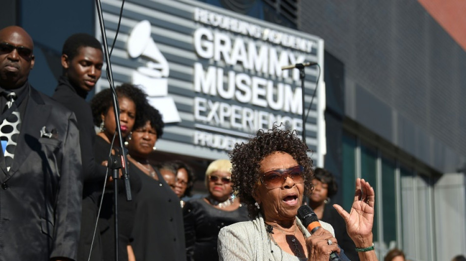 Morre aos 91 anos Cissy Houston, m&atilde;e de Whitney e ganhadora do Grammy