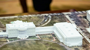 Trump: Fast kompletter Ostfl&uuml;gel vom Wei&szlig;en Haus wird f&uuml;r Ballsaal abgerissen
