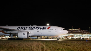 Mondial: les Bleus acclam&eacute;s par la foule &agrave; la Concorde, les Argentins attendus &agrave; Buenos Aires