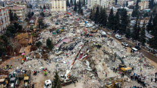 Rettungskr&auml;fte in der T&uuml;rkei suchen weiter nach &Uuml;berlebenden