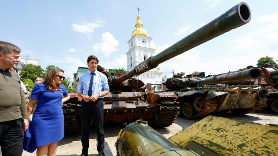 Primer ministro canadiense visita Kiev y culpa a Rusia por la destrucci&oacute;n de una represa