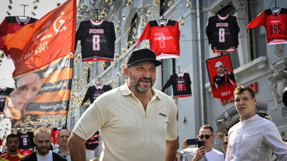 Maior artilheiro da história da NHL pede retorno dos russos ao esporte mundial