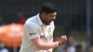 Australia battle back to rattle India in third Test