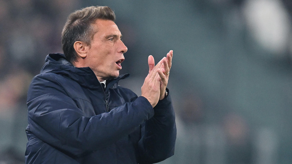 Calcio: c'&egrave; ancora Brambilla a dirigere allenamento della Juve