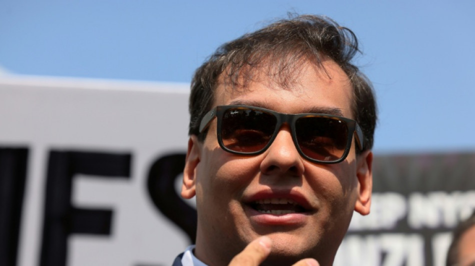 El excongresista de EEUU George Santos sale libre despu&eacute;s de que Trump conmutara su sentencia